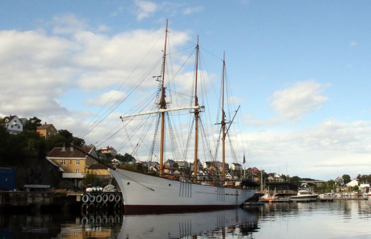 Skonnert IDEAL ved Saltkaia i Kristiansund