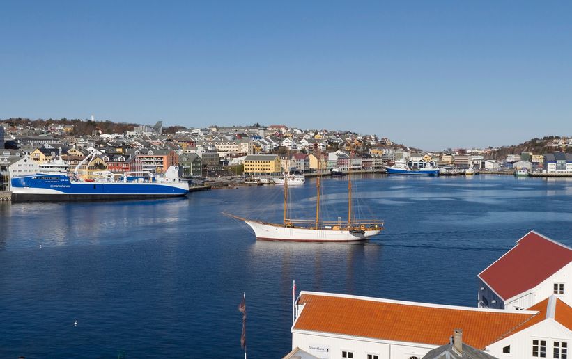 Skonnert IDEAL på havna i Kristiansund